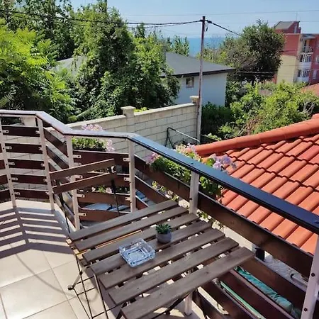 July's House, Luxury, Sea View 바르나